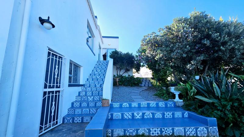 4 Bedroom Property for Sale in Dana Bay Western Cape